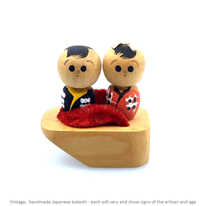 Vintage Kokeshi - Natural Pair in Shoe / 7 cm / Circa 1970s