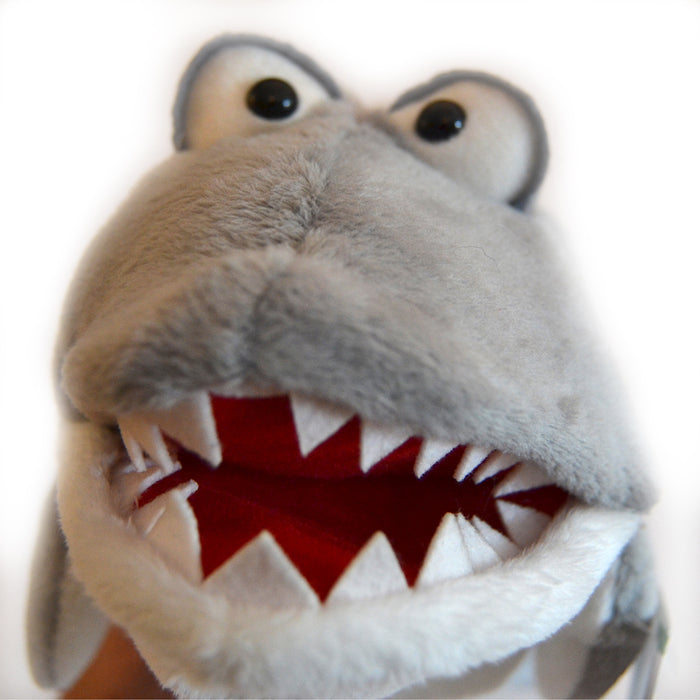 living puppets fischmak shark detail